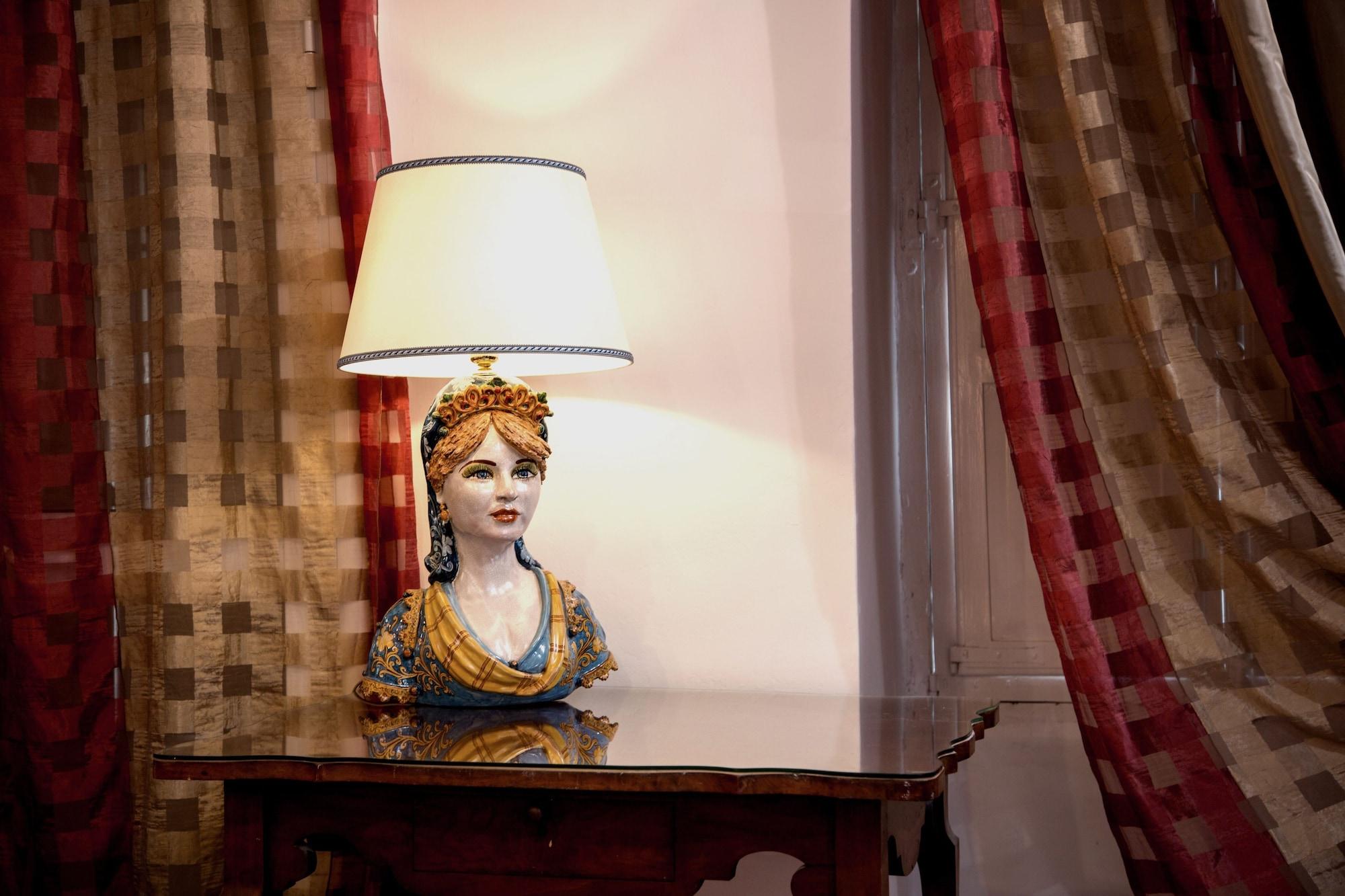 Palazzo Valletta Suites Luaran gambar