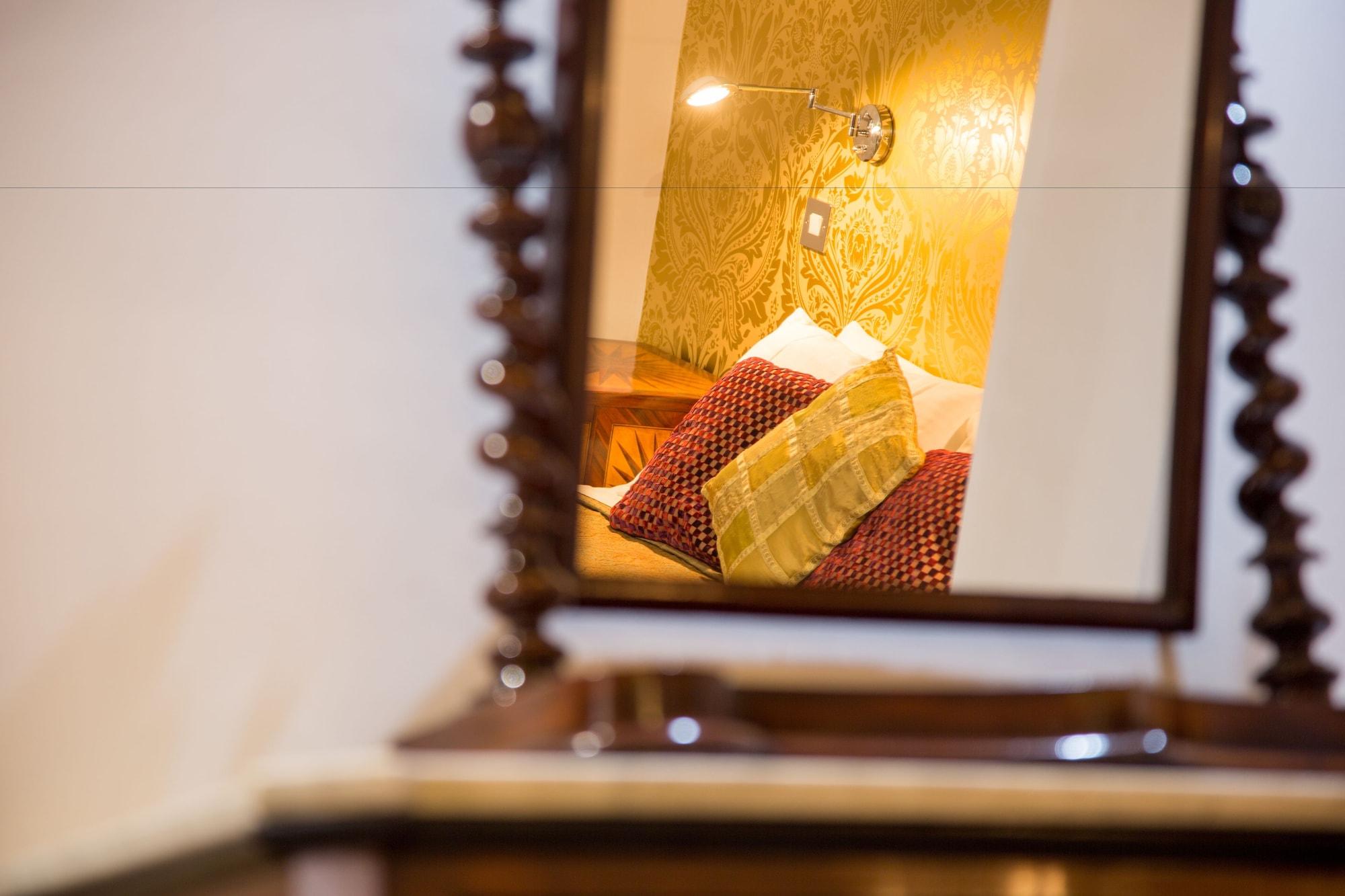 Palazzo Valletta Suites Luaran gambar